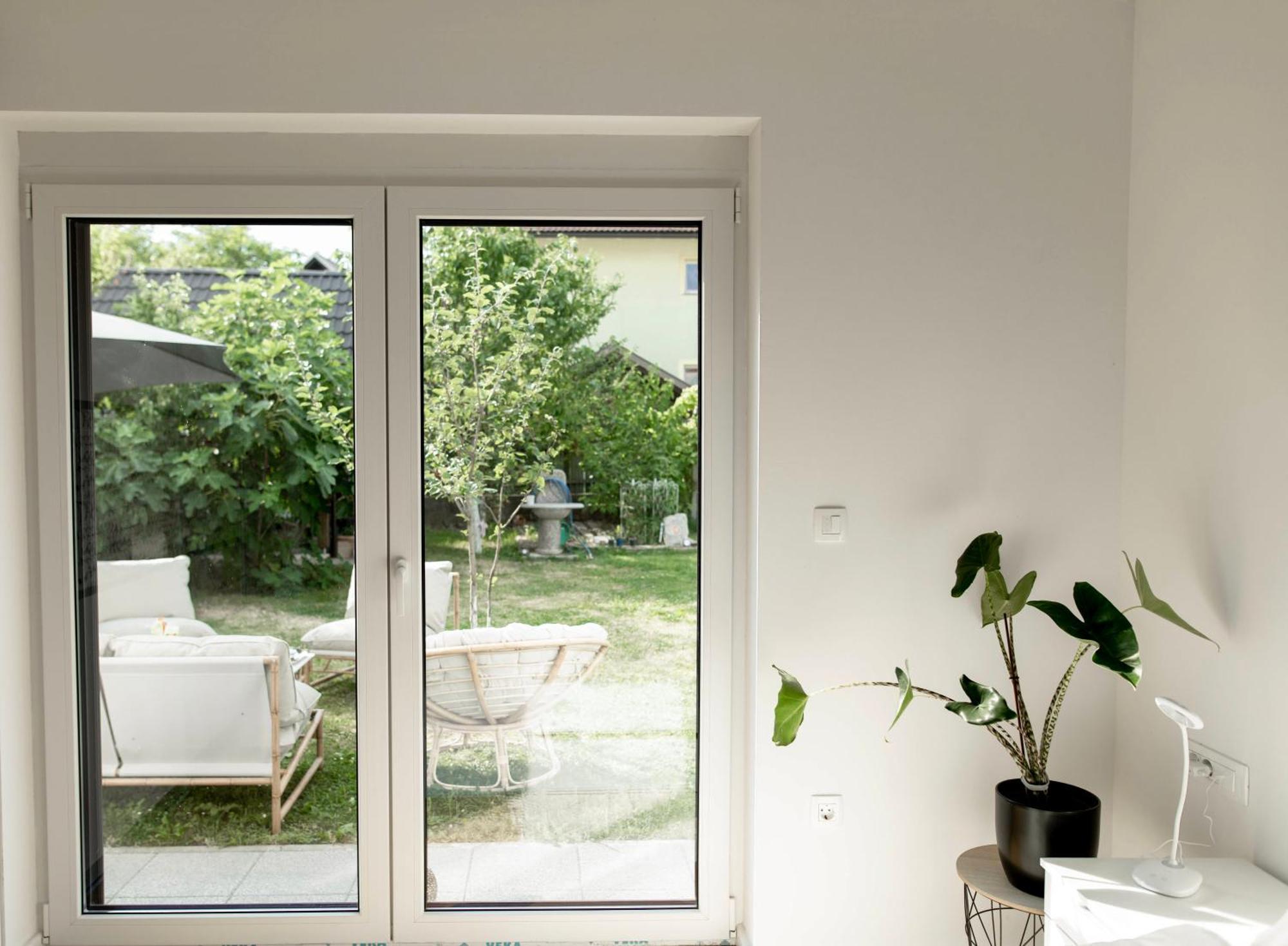 Aura Apartments Zirovnica Eksteriør bilde