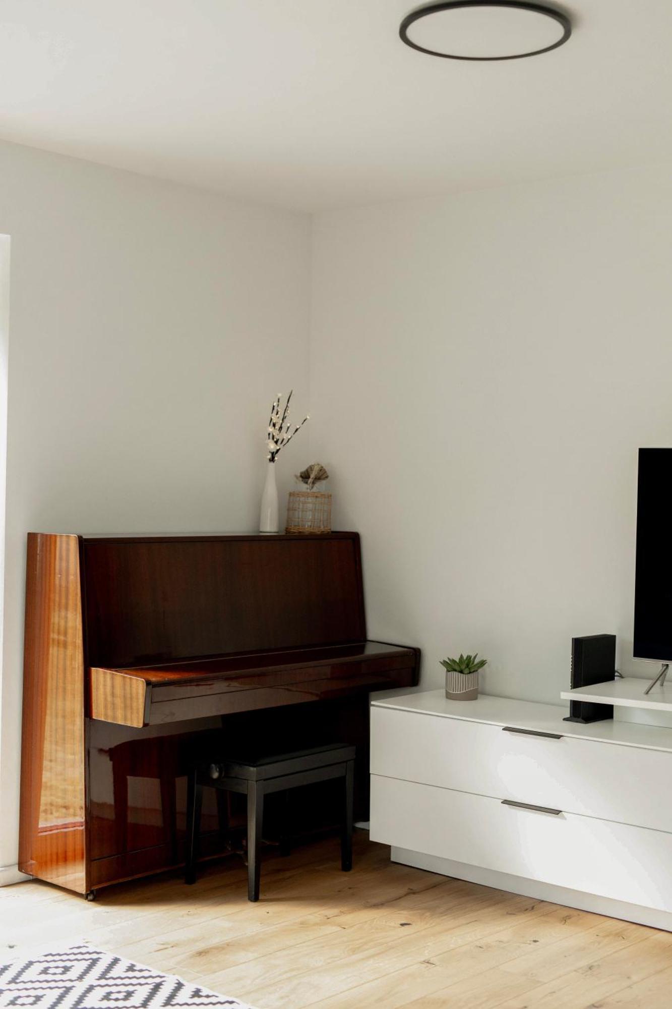 Aura Apartments Zirovnica Eksteriør bilde